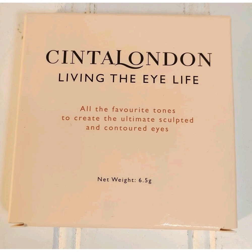 CINTA LONDON Eyeshadow Palette Living The Eye Life NEW In Box 6.5 g